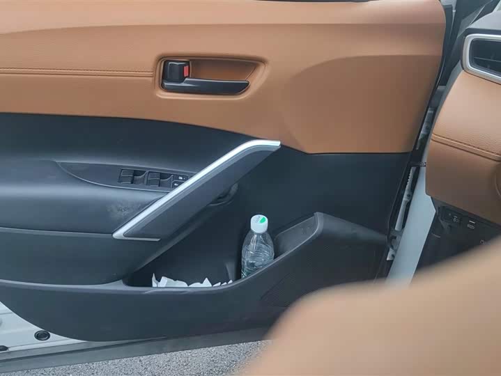 Toyota Corolla Cross 2023 2023款 双擎 2.0L 先锋版