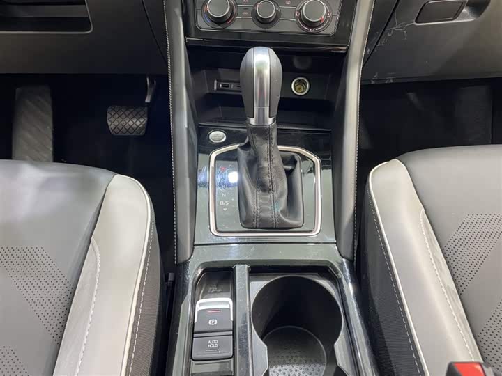 Jetta VS7 2023 2023款 280TSI 自动高光悦享版