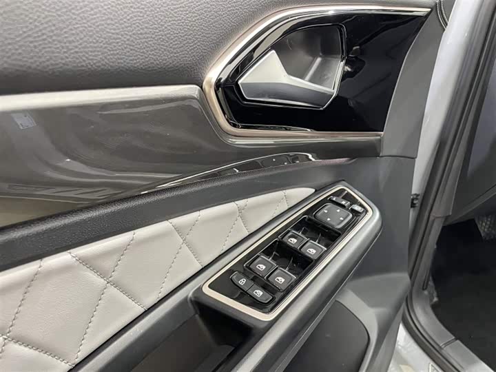 Jetta VS7 2023 2023款 280TSI 自动高光悦享版