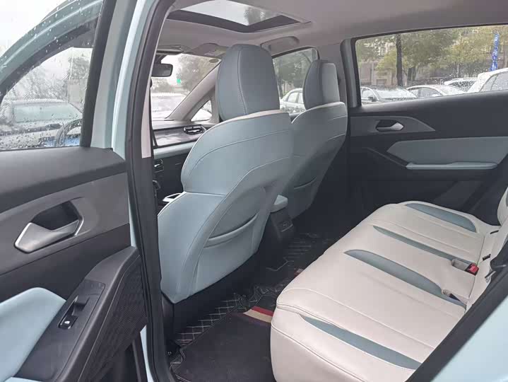 Geely Geometry E Firefly 2024 2024款 401km 萤光