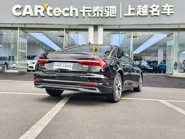 Фото 3 - Audi A6L