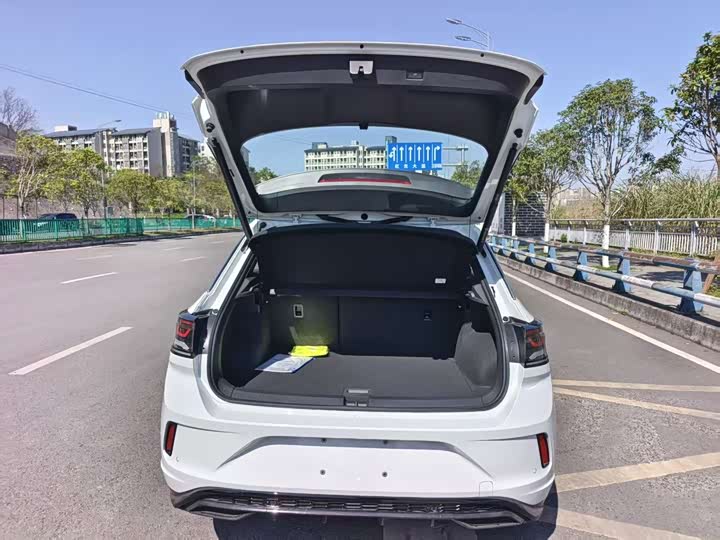 Volkswagen T-Roc 2026 2026款 300TSI DSG两驱辰光版