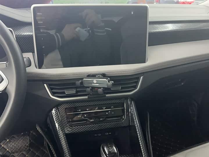 Volkswagen Tayron 2024 2024款 330TSI 两驱豪华Plus进阶版