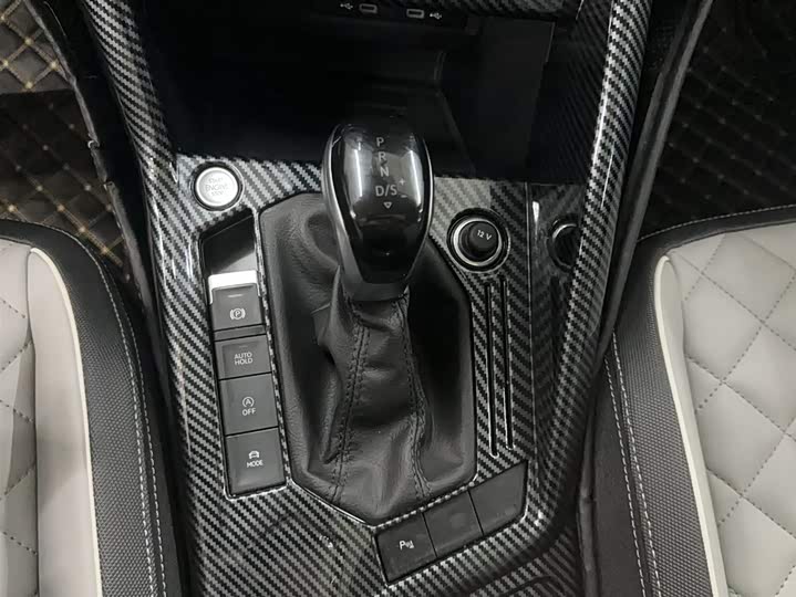 Volkswagen Tayron 2024 2024款 330TSI 两驱豪华Plus进阶版