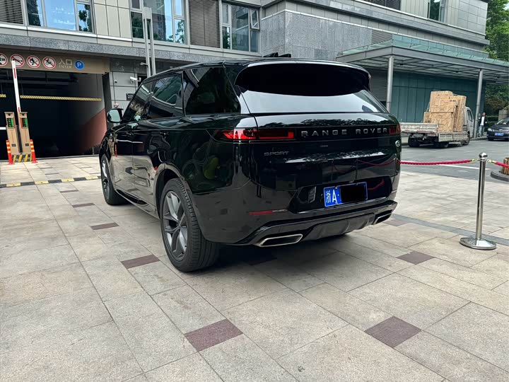 Фото 4 - Land Rover Range Rover Sport