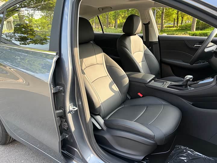 Roewe i5 2026 2026款 1.5L CVT豪华版