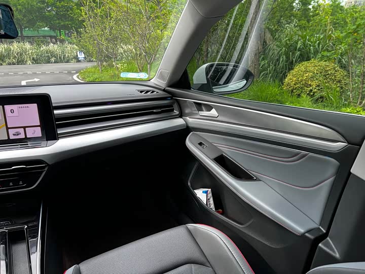 Volkswagen Lamando L 2024 2024款 凌渡L 280TSI DSG炫辣版