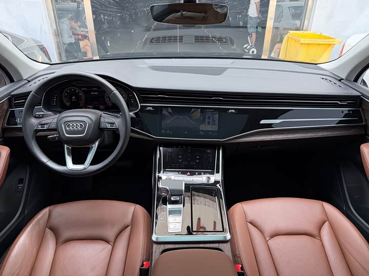 Фото 4 - Audi Q7