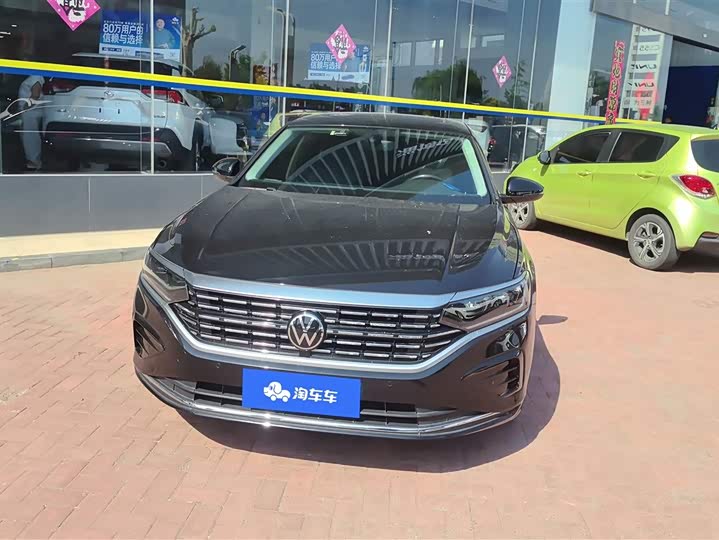 Фото 2 - Volkswagen Passat