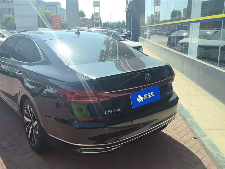 Фото 3 - Volkswagen Passat