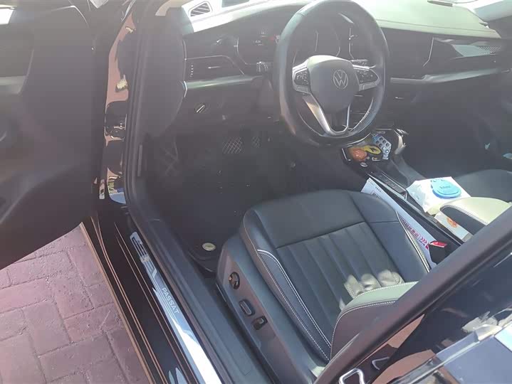 Фото 9 - Volkswagen Passat