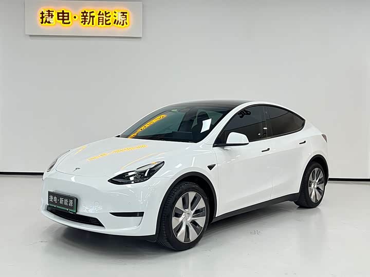 Фото 1 - Tesla Model Y