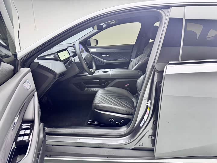 Zdjęcie 4 - Changan Deepal SL03