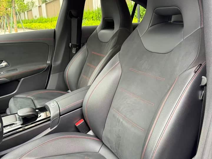 Фото 5 - Mercedes-Benz CLA-Class
