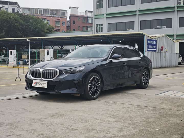 Zdjęcie 1 - BMW 5 Series