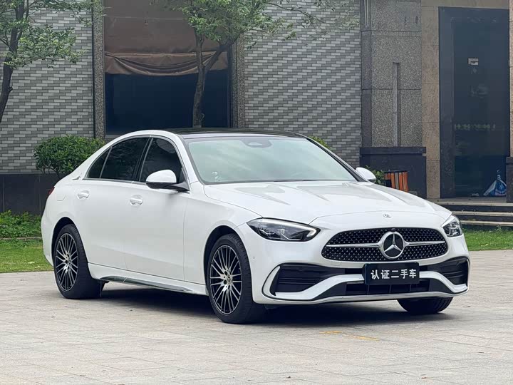 Zdjęcie 3 - Mercedes-Benz C-Class