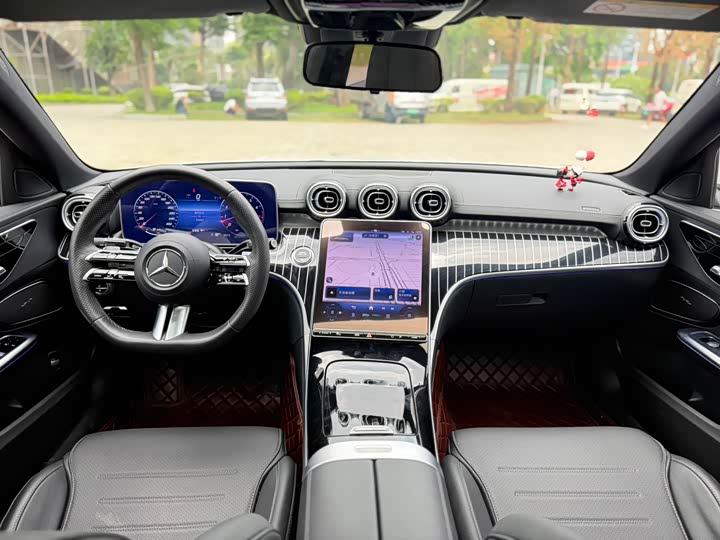 Zdjęcie 8 - Mercedes-Benz C-Class