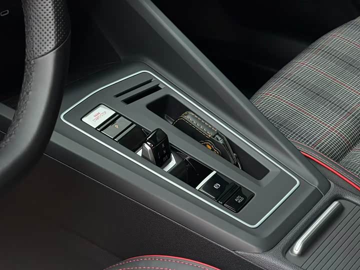 2025 Volkswagen Golf GTI