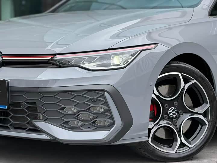 Volkswagen Golf GTI 2025 2025款 380TSI DSG GTI