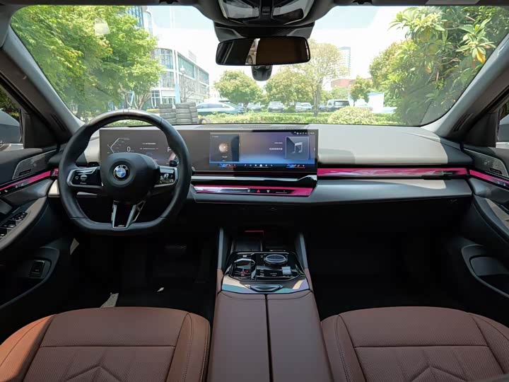 Фото 7 - BMW 5 Series