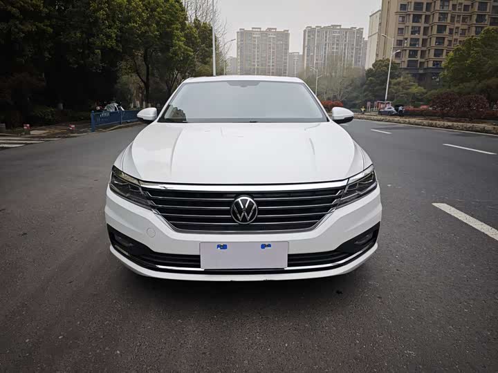 Фото 2 - Volkswagen Lavida