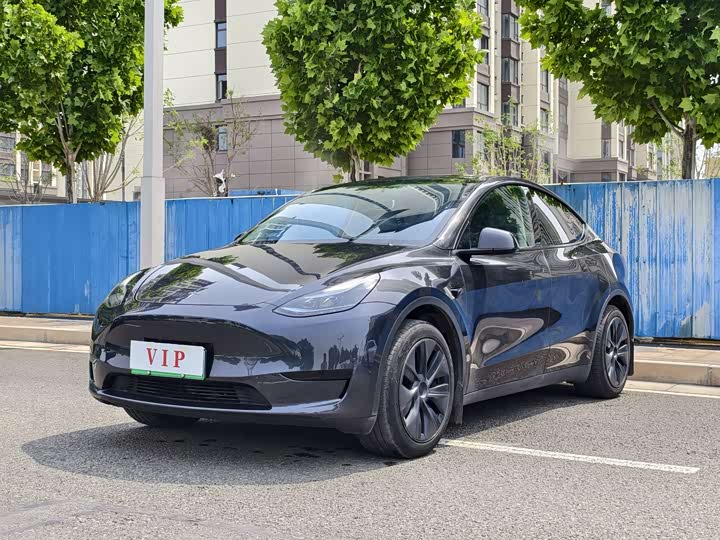 Zdjęcie 1 - Tesla Model Y