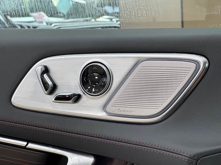 Фото 8 - Buick GL8 Century
