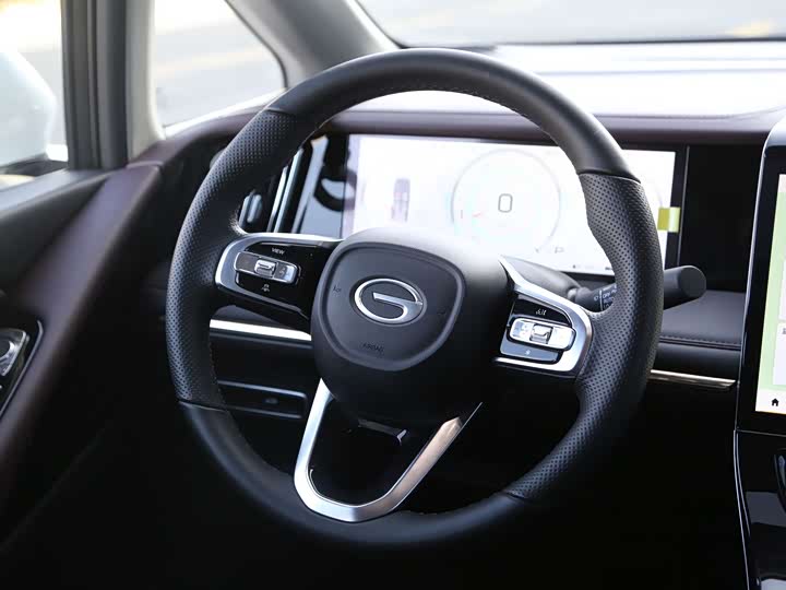 Фото 5 - GAC Trumpchi M8