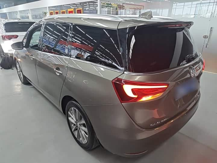 2021 Buick GL6
