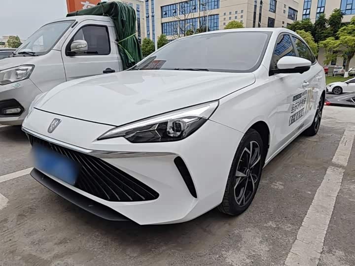 Фото 2 - Roewe i5