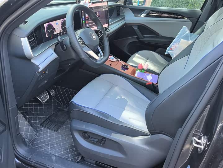 Фото 9 - Volkswagen Tayron