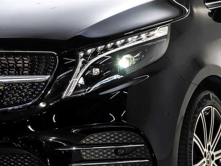 Mercedes-Benz V-Class 2022 2022款 V 260 L 长轴距豪华版
