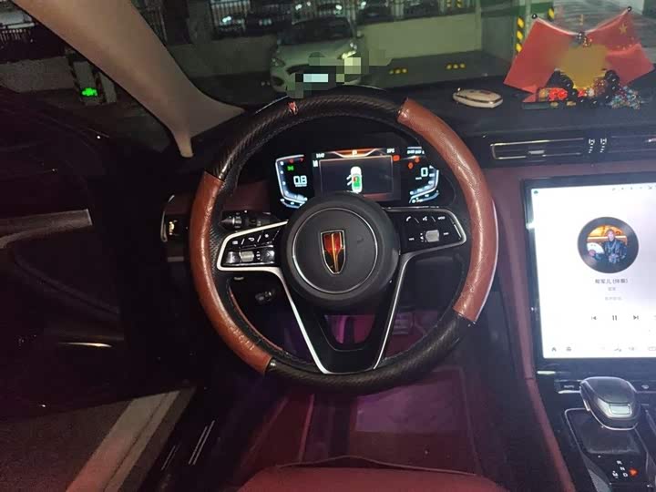 Фото 3 - Hongqi H5