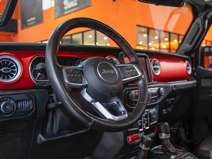 Jeep Wrangler 2021 2021款 2.0T 罗宾汉四门版