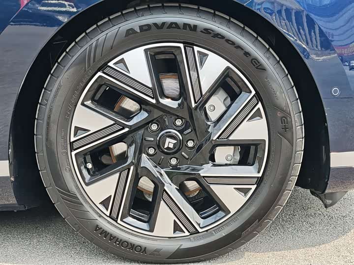 2025 GAC Hyptec HL