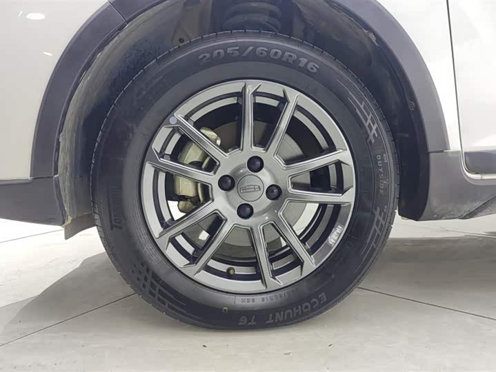 Geely Vision X3 2021 2021款 PRO 1.5L CVT尊贵型