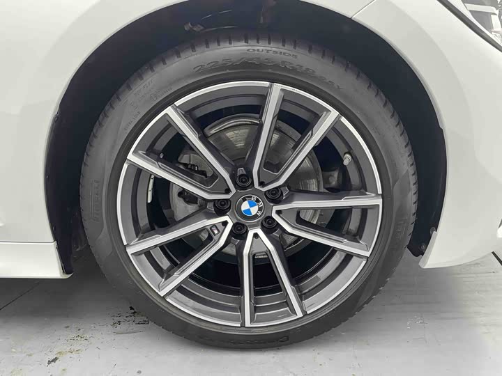 Фото 8 - BMW 3 Series