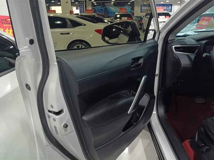 Фото 7 - Toyota Corolla Cross