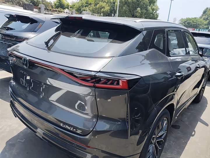 Changan UNI-Z 2025 2025款 1.5T 尊贵型
