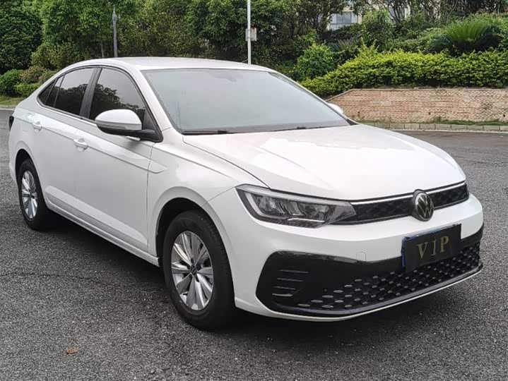 Photo 3 - Volkswagen Lavida