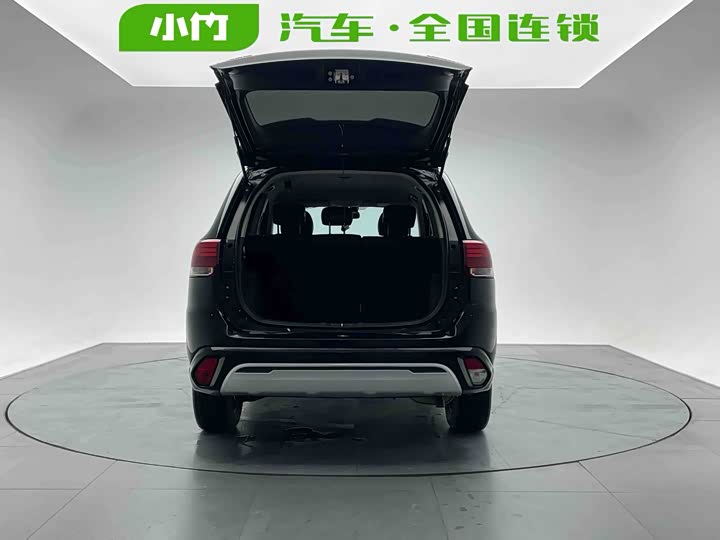 Zdjęcie 5 - Mitsubishi Outlander