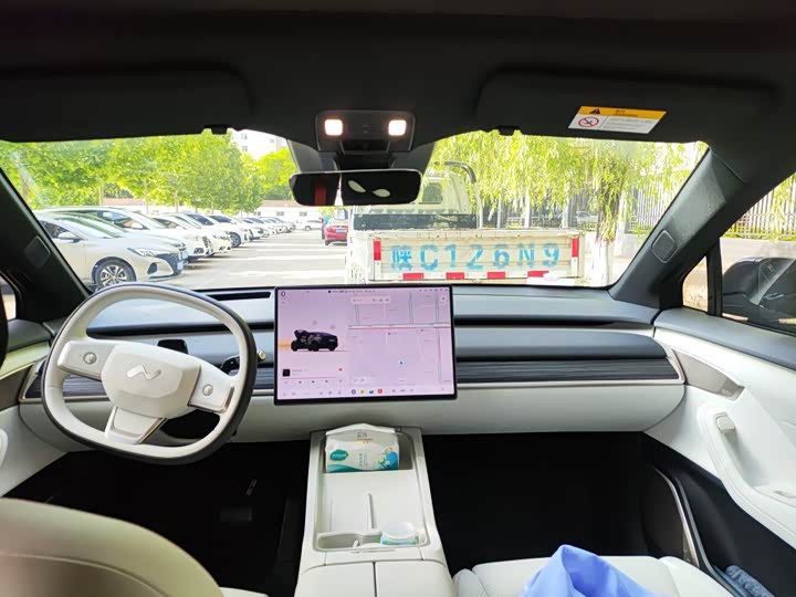 Nio Onvo L60 2024 2024款 60kWh 四驱版