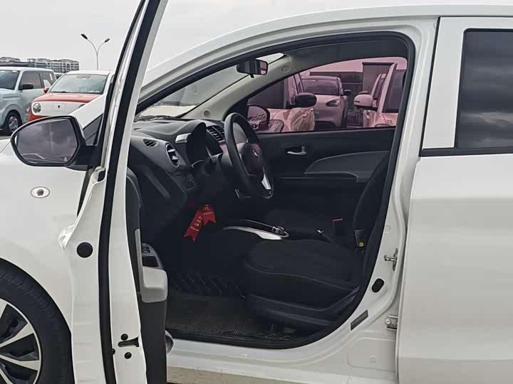 Changan BenBen E-Star 2021 2021款 国民版 心怡版（快充版）磷酸铁锂（31.18kWh）