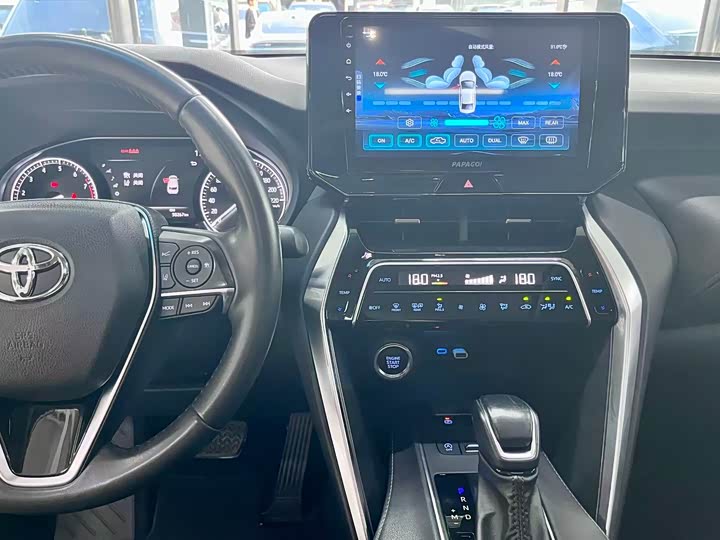 Фото 7 - Toyota Venza