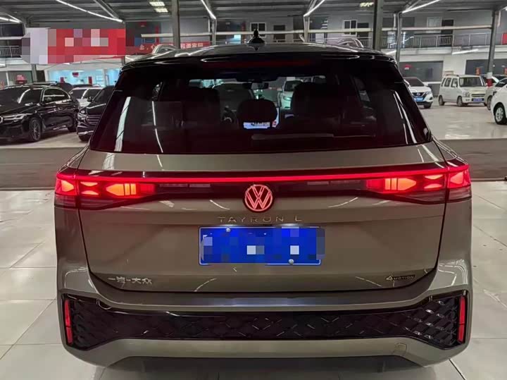 Фото 8 - Volkswagen Tayron