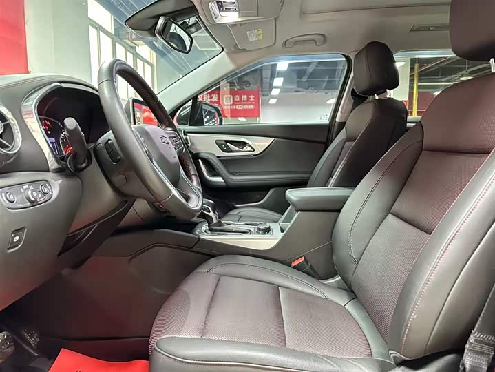 صورة 7 - Chevrolet Blazer