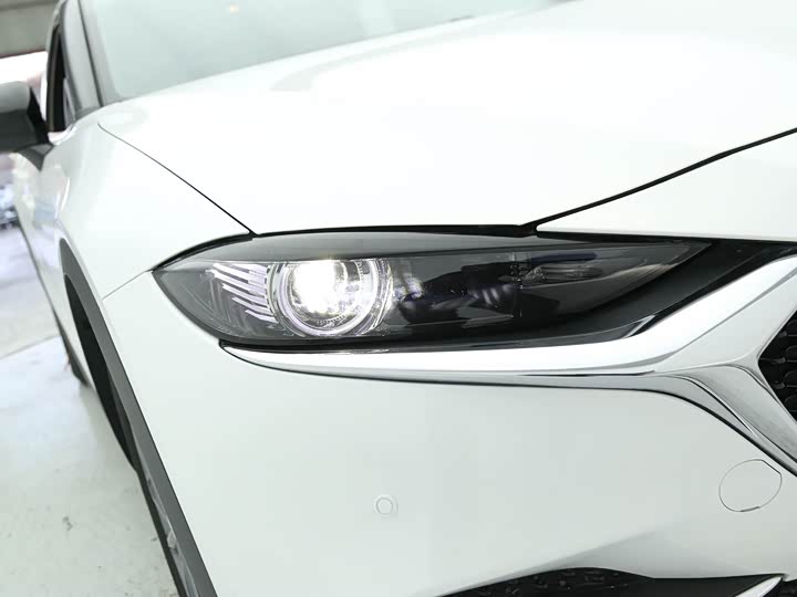 Mazda CX-4 2021 2021款 2.0L 自动两驱蓝天活力版