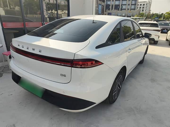 Roewe D6 2025 2025款 450km 优享版