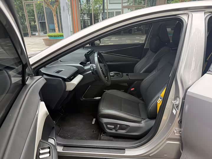 Toyota bZ5 2025 2025款 550 PRO