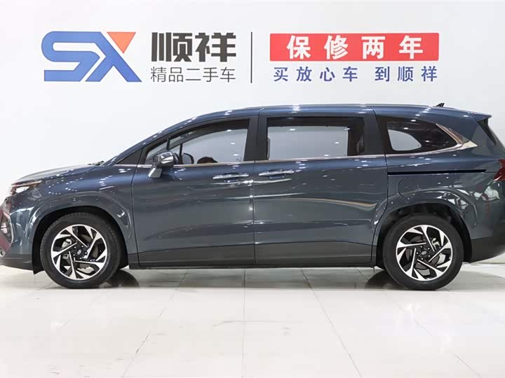 Фото 4 - Hyundai Custo